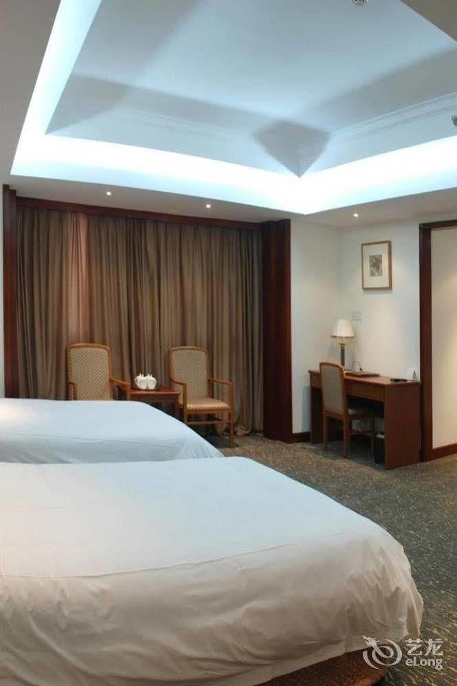 Byfond Hotel Shanghai Buitenkant foto