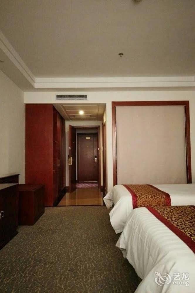 Byfond Hotel Shanghai Buitenkant foto