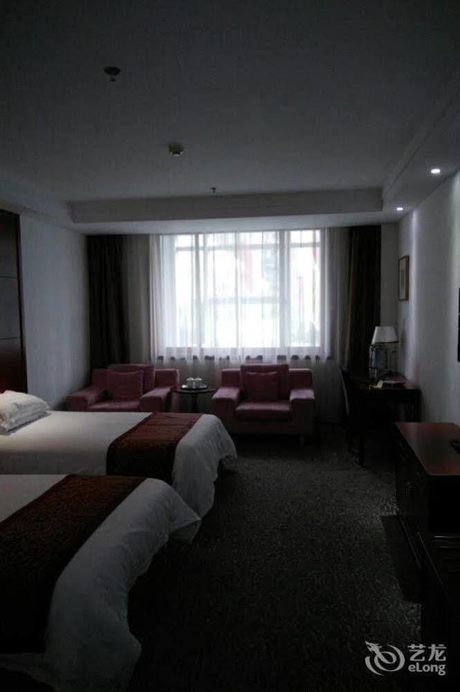 Byfond Hotel Shanghai Buitenkant foto